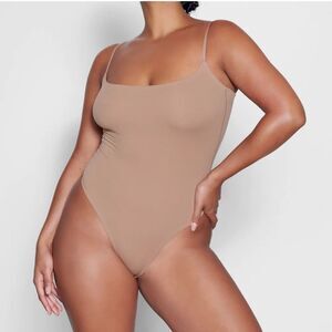 New SKIMS Fits Everybody Cami Bodysuit square neck